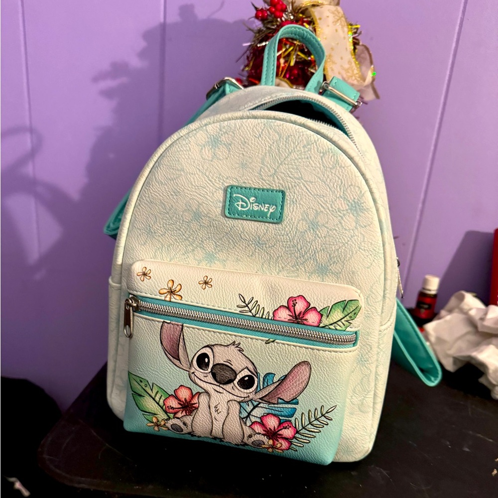 Leather loungers Disney bag